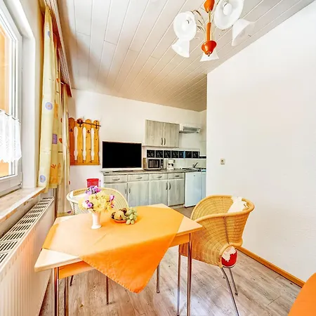 アパート Luxurious In Heubach Germany In The Forest